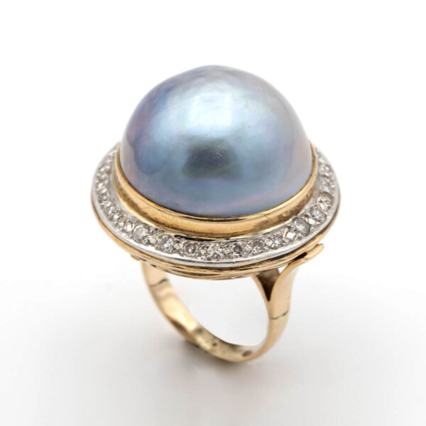 Mabe Pearl & Diamond Ring