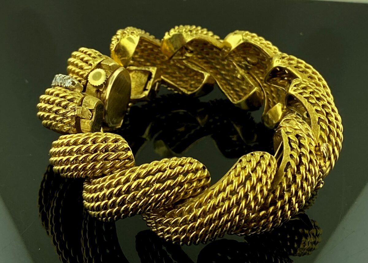 14KT YG Bracelet with Diamonds