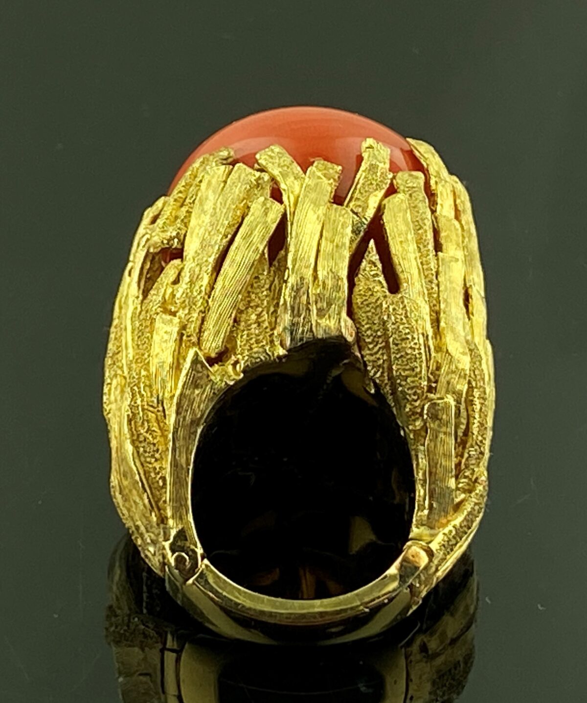 18KT YG Cabochon Red Oxblood Coral ring