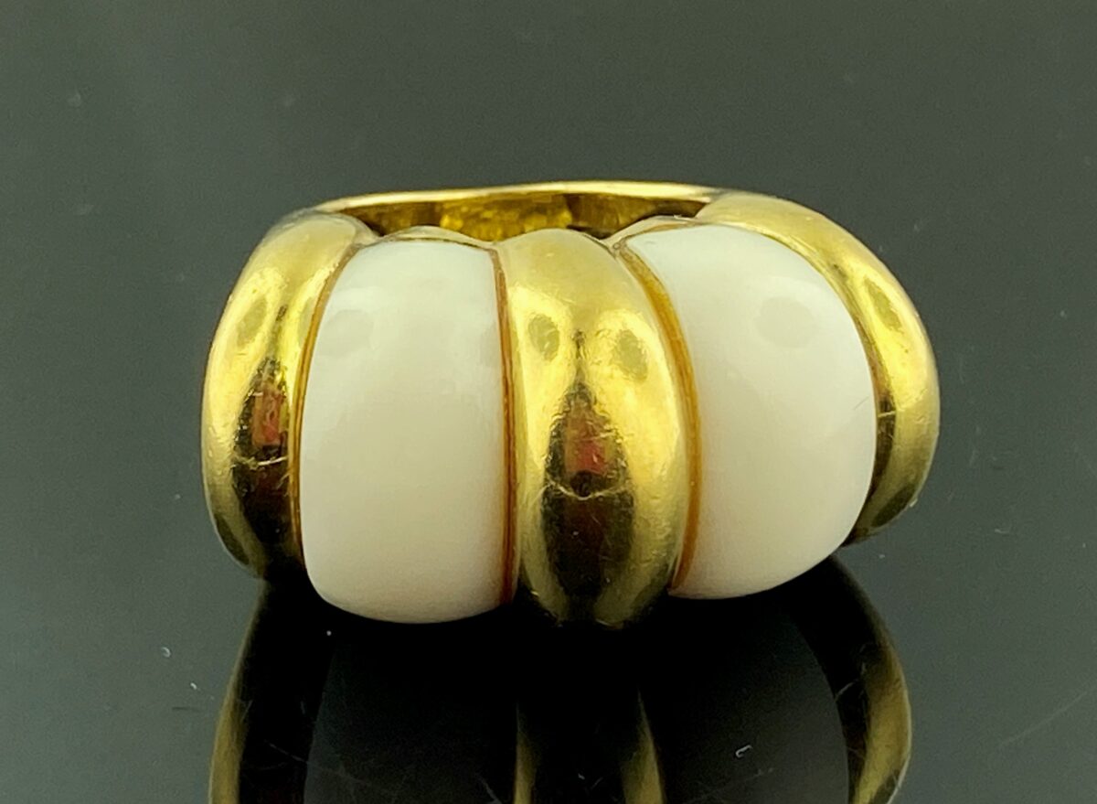 18KT Yellow Gold and White Enamel Ring