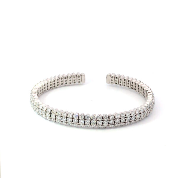 18 Karat White Gold Diamond Bangle Bracelet
